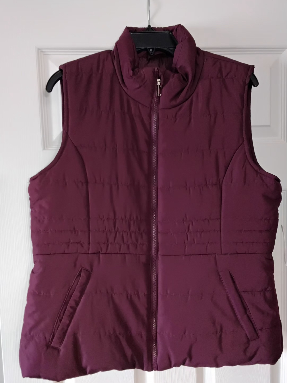 New York & Company Quilted Zippered Puffer Vest, Burgundy, Large